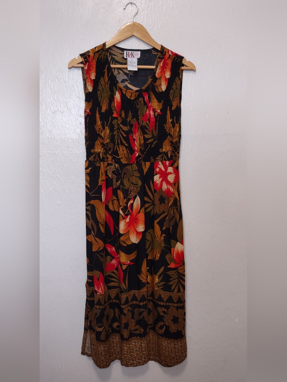 R&K Black Floral Midi Dress with Red and‎ Brown Accents Size 10 Petite